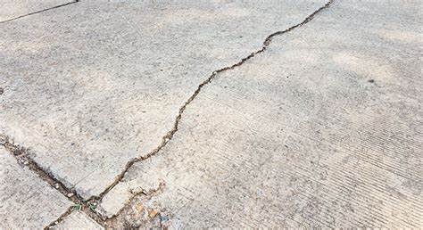 How To Determine If You Should Repair Or Replace Your Concrete Driveway In Bonita?